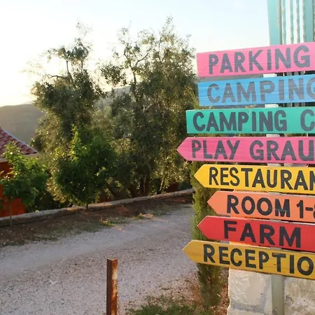 リゾート Agroturizem Bylis